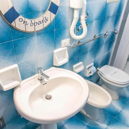 Sailor's House Captain *