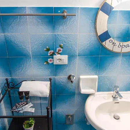 Sailor's House Captain * Cefalù