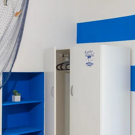 Sailor's House Captain