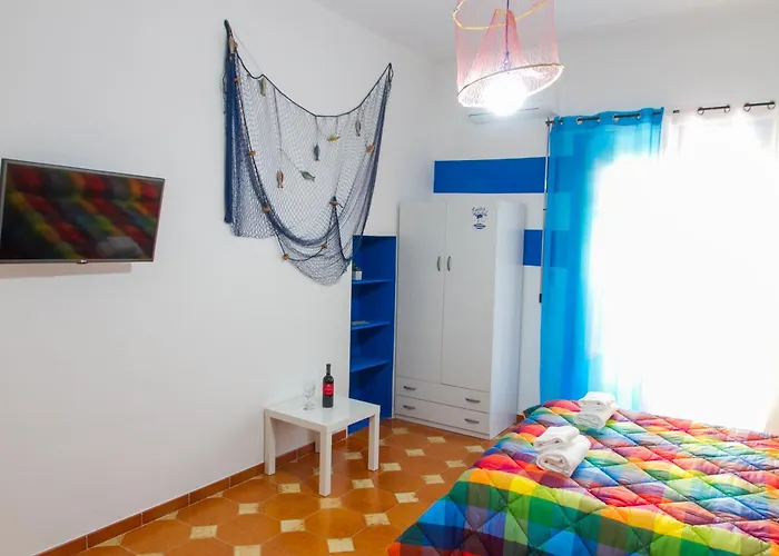 Sailor's House Captain